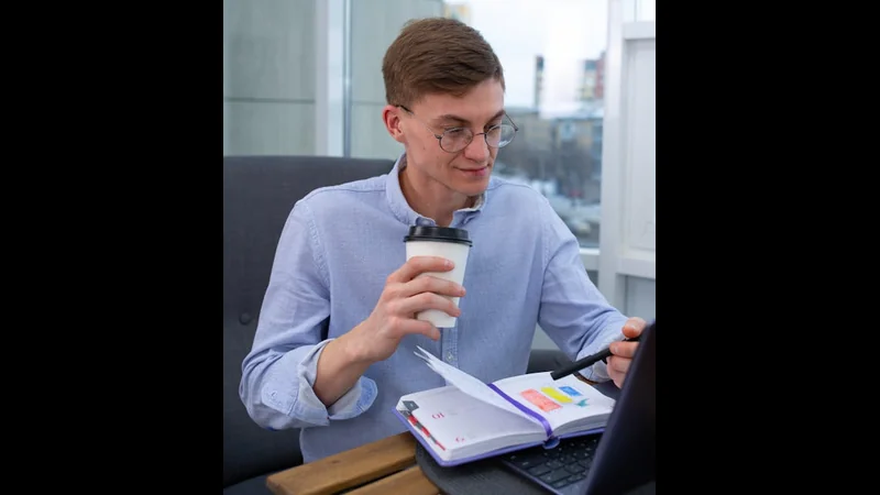 The Difference Between Machine Learning and Deep Learning Explained - Ai Tech visual representation