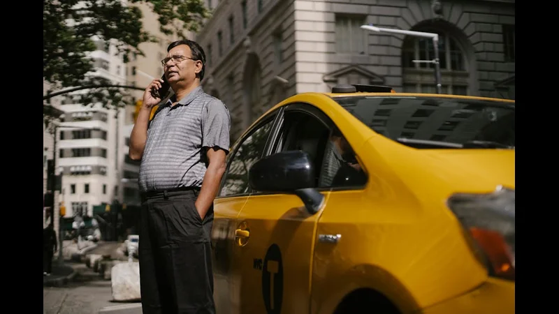 How Car Navigation Systems Use Satellites - Automotive Technology visual representation