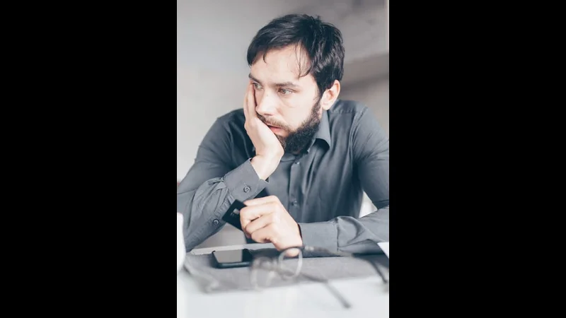 10 Simple Ways to Protect Your Privacy Online (2026 Guide) - Cyber Security visual representation