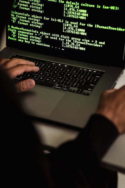 heise-Angebot: iX-Workshop: IT-Sicherheit jenseits der Bits - Physische Schutzstrategien - Related to these, bits, security, schadcode-attacken, beobachtet
