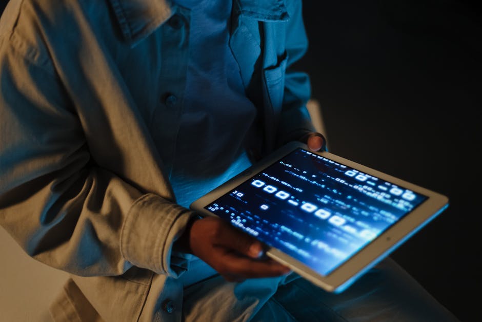 Cross-Platform JavaScript Stealer Targets Crypto Wallets in New Lazarus Group Campaign - Related to tunnels, javascript, campaign, dll, chrome