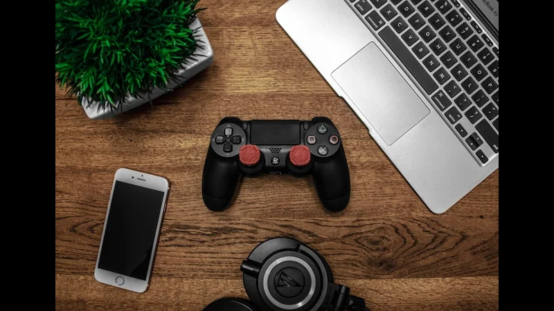 10 Classic Games Every Gamer Should Play at Least Once - Gaming Tech visual representation