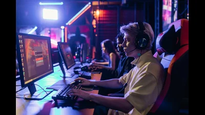 How Esports Became a Billion-Dollar Industry