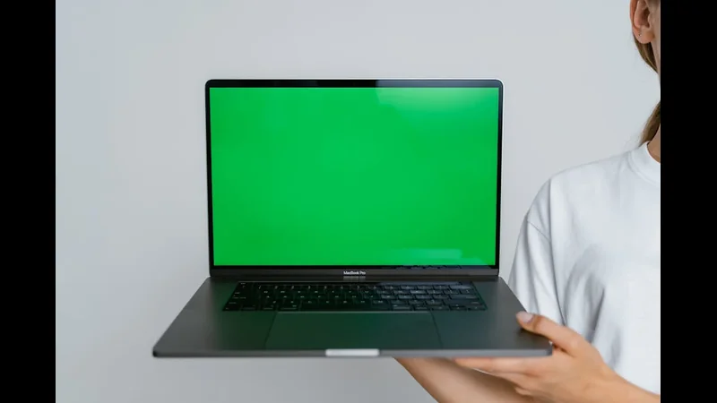 Discover the ultimate 2025 laptop buying guide - Hardware Tech illustration