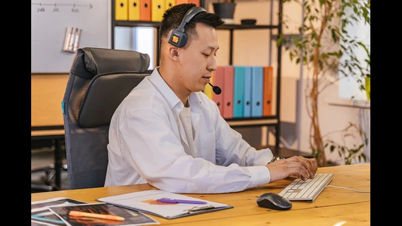 How to Choose the Best Laptop for Work or Gaming - Hardware Tech visual representation