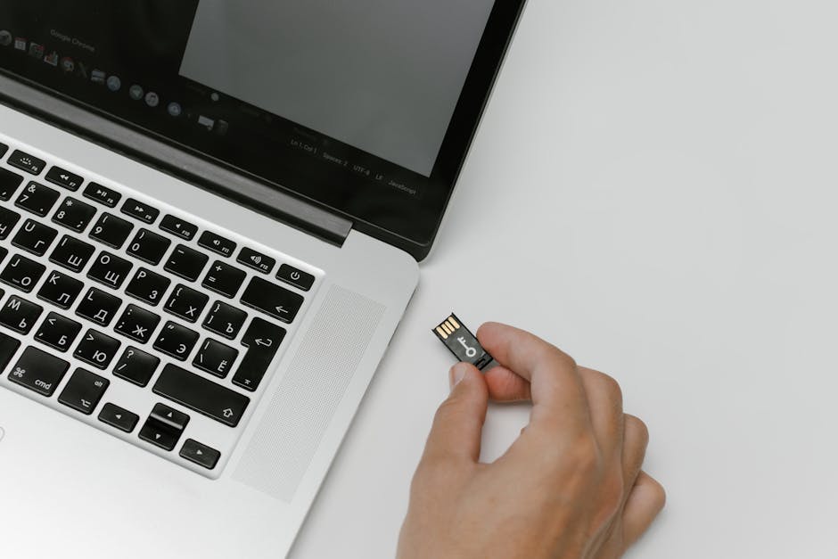(PR) AOC Launches CQ27G4ZH 27