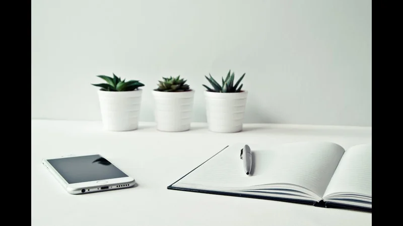 How Fast Charging Really Works: Myths and Facts - Mobile Tech illustration