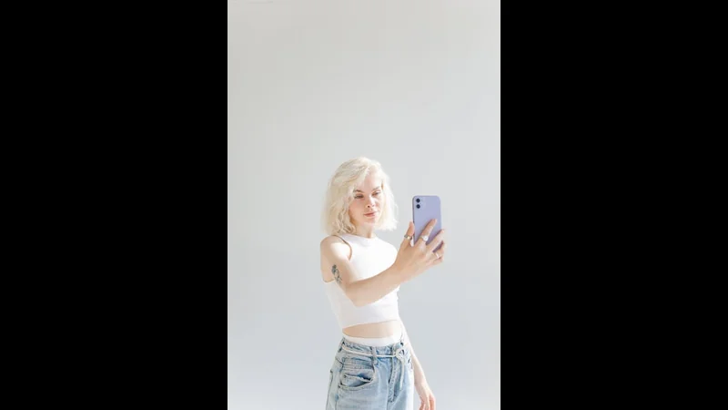 How Smartphones Will Change in the Next 5 Years - Mobile Technology visual representation