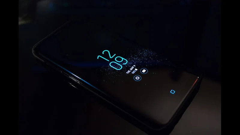 How to Speed Up Your Smartphone in Minutes - Mobile Technology visual representation