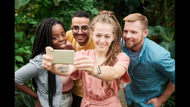 Tips to Make Your Phone Battery Last Longer - Mobile Tech visual representation