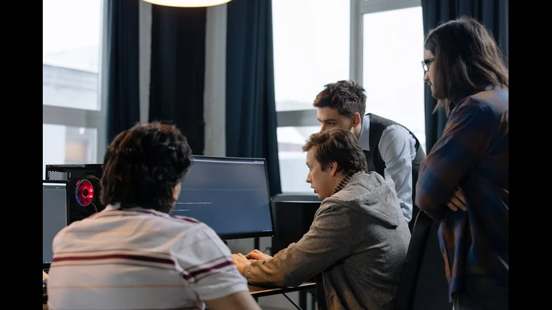 How Cloud Computing Works - Software Development detailed view